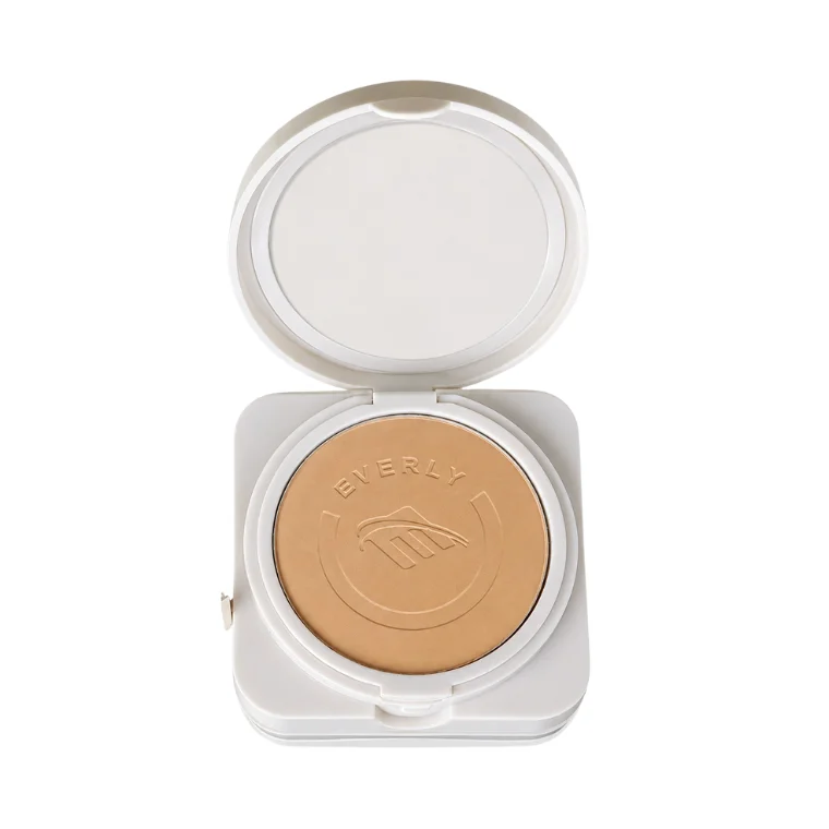 Everly Beauties Matte Compact Powder SPF15+ #Natural (8gm)